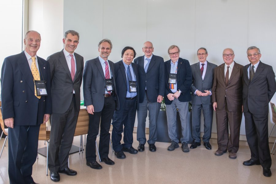 Thorium Energy Conference, ThEC13 @ CERN globe of innovation, Group Photo